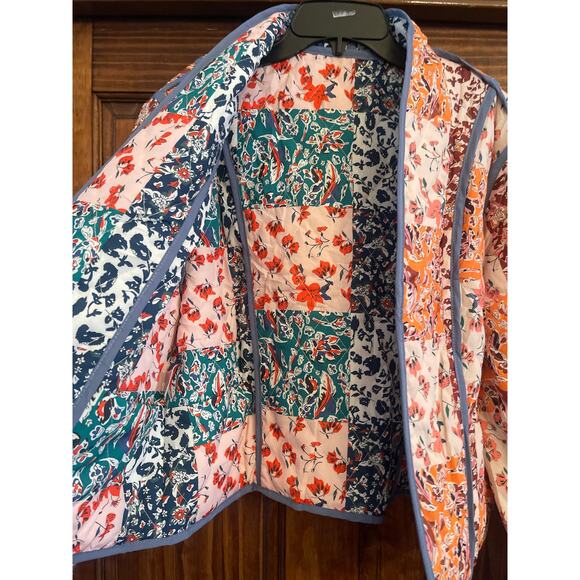 Reversible, quilted jacket size large - Picture 2 of 6